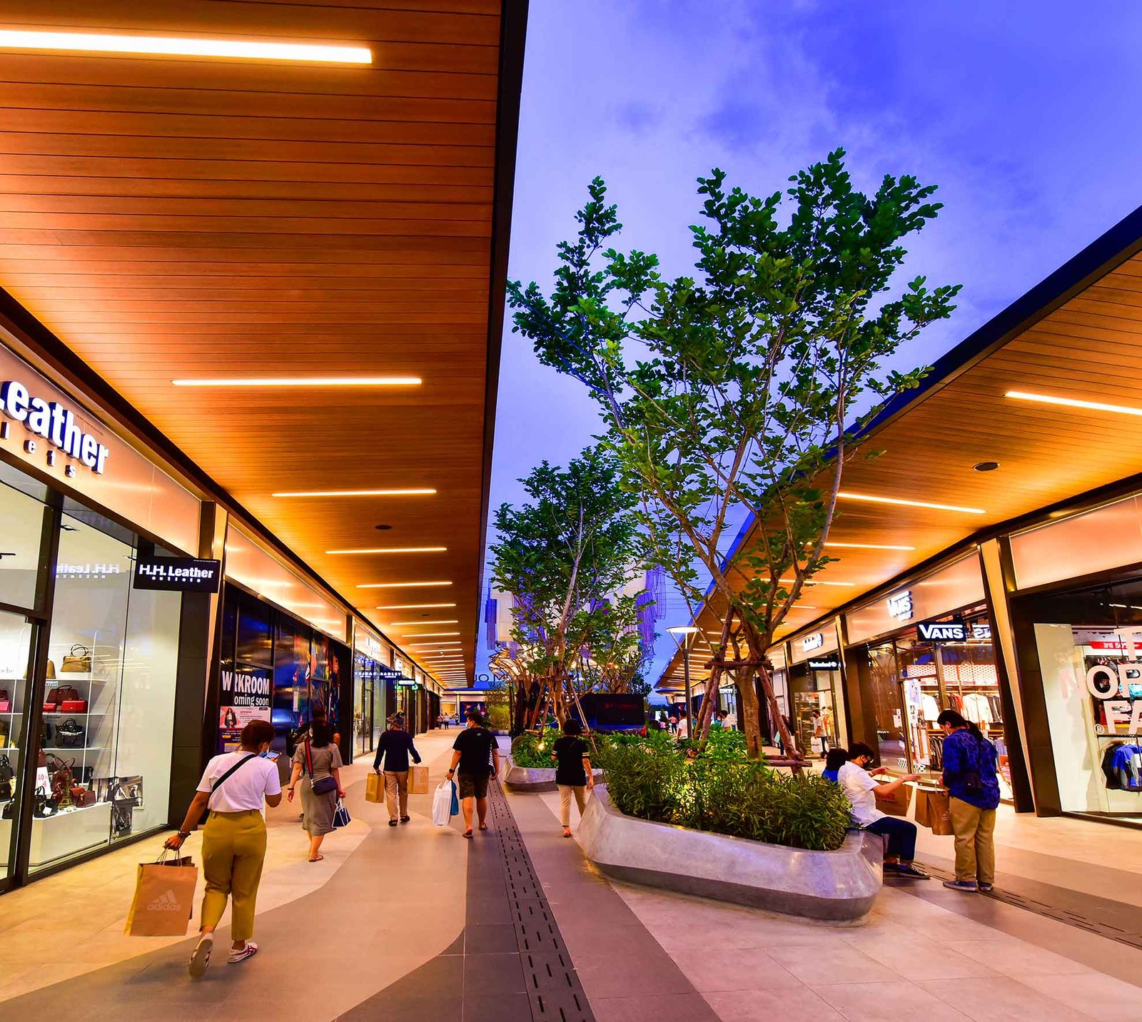 The Walk open-air high street at Smartworld Le Courtyard Noida